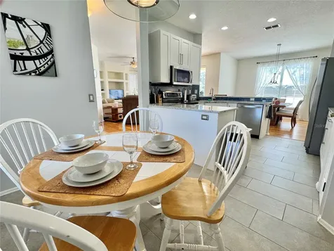 3912 4th Avenue NE Bradenton FL 34208