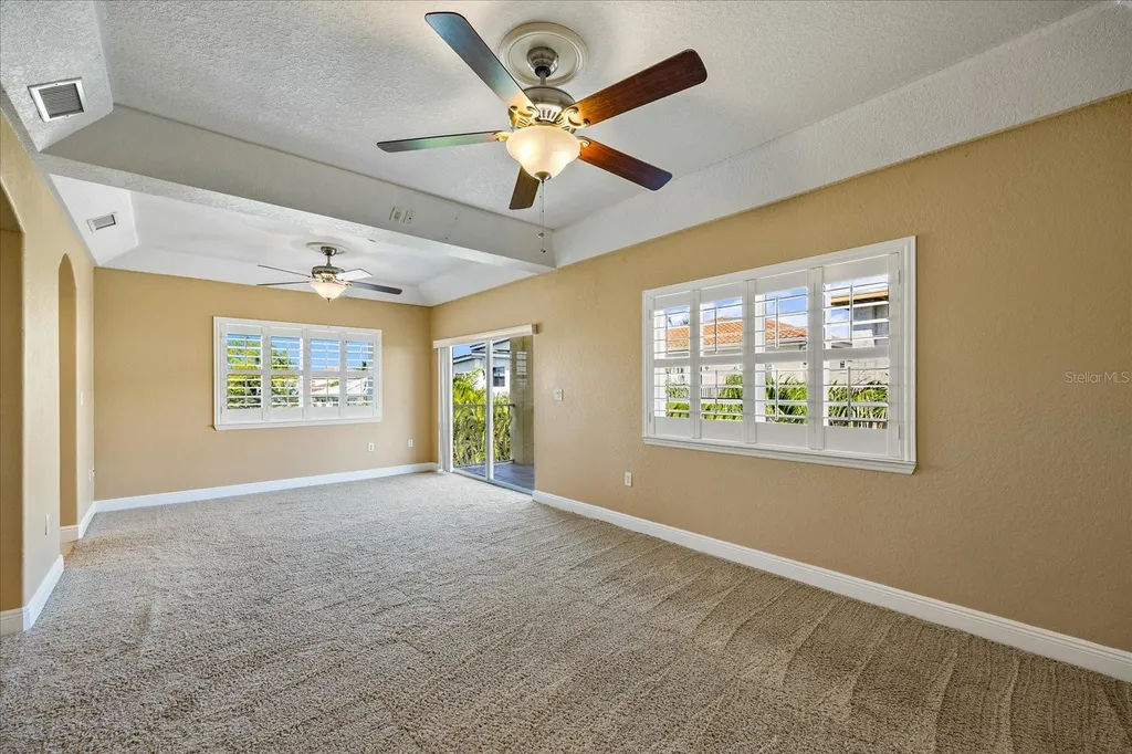 136 175th Avenue E Redington Shores FL 33708