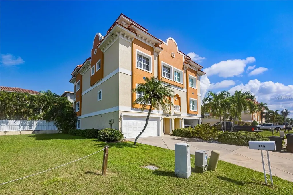 136 175th Avenue E Redington Shores FL 33708