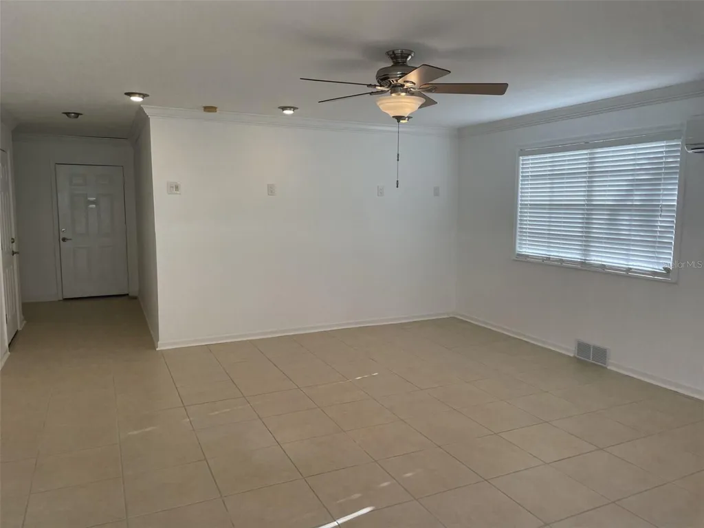 136 175th Avenue E Redington Shores FL 33708