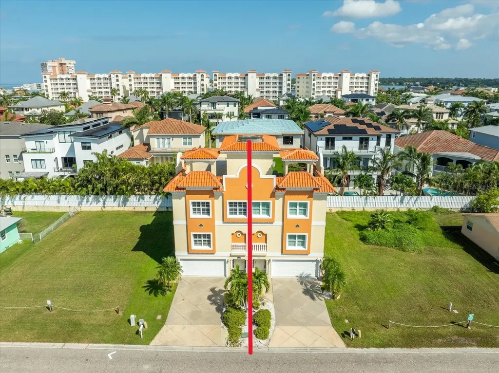 136 175th Avenue E Redington Shores FL 33708