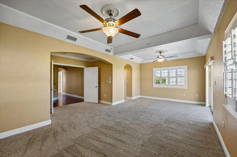 136 175th Avenue E Redington Shores FL 33708