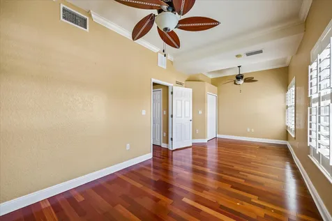 136 175th Avenue E Redington Shores FL 33708
