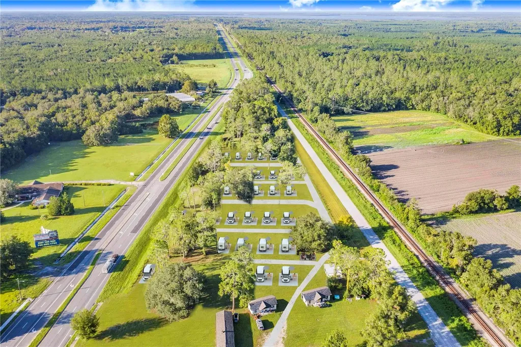 7904 SE Us Highway 301 Hawthorne FL 32640