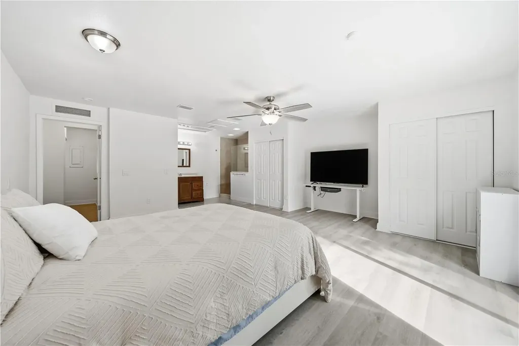 4988 Clarcona Ocoee Road Orlando FL 32810