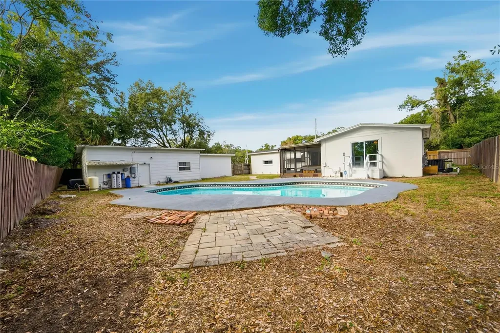 4988 Clarcona Ocoee Road Orlando FL 32810