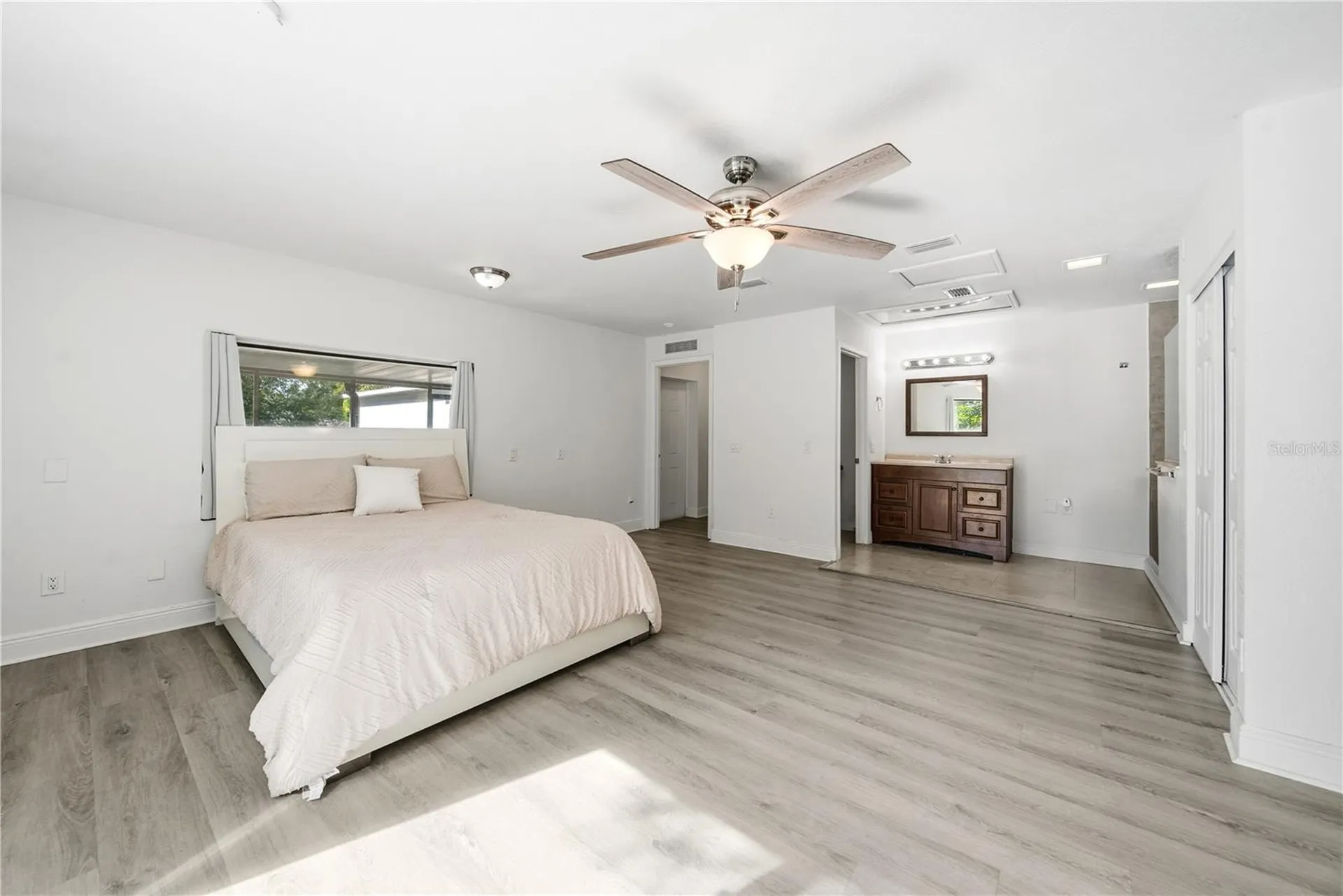 4988 Clarcona Ocoee Road Orlando FL 32810