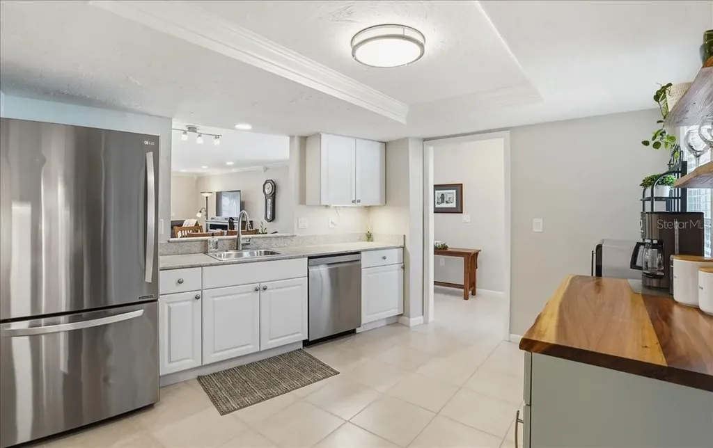 3908 Center Gate Circle Sarasota FL 34233