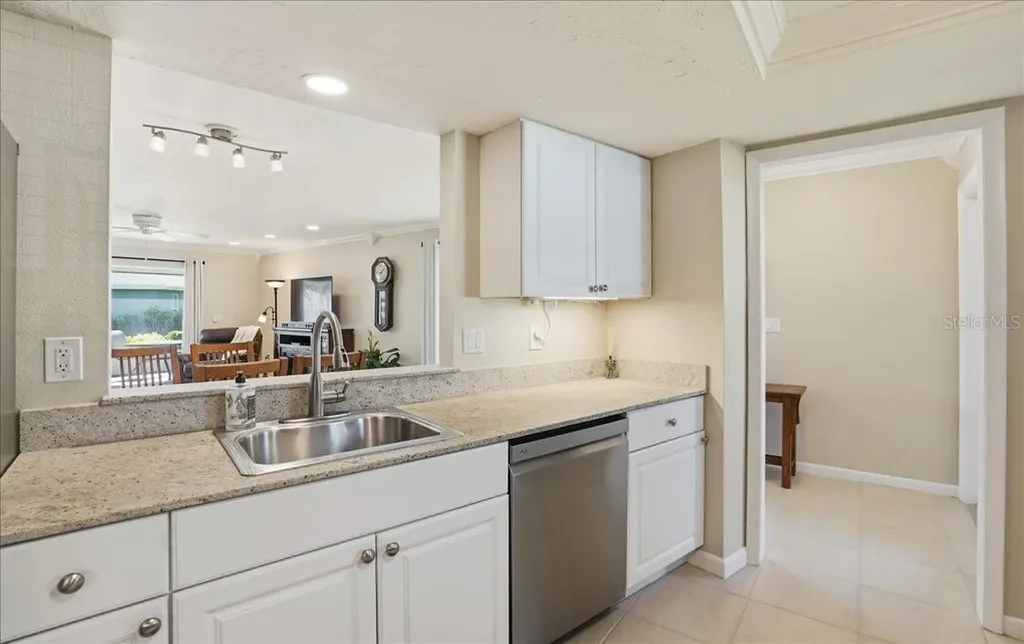 3908 Center Gate Circle Sarasota FL 34233