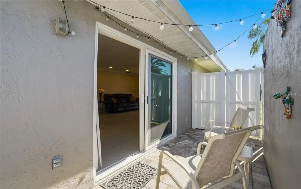 3908 Center Gate Circle Sarasota FL 34233