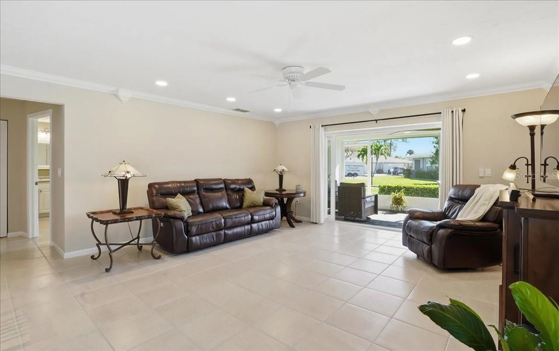 3908 Center Gate Circle Sarasota FL 34233