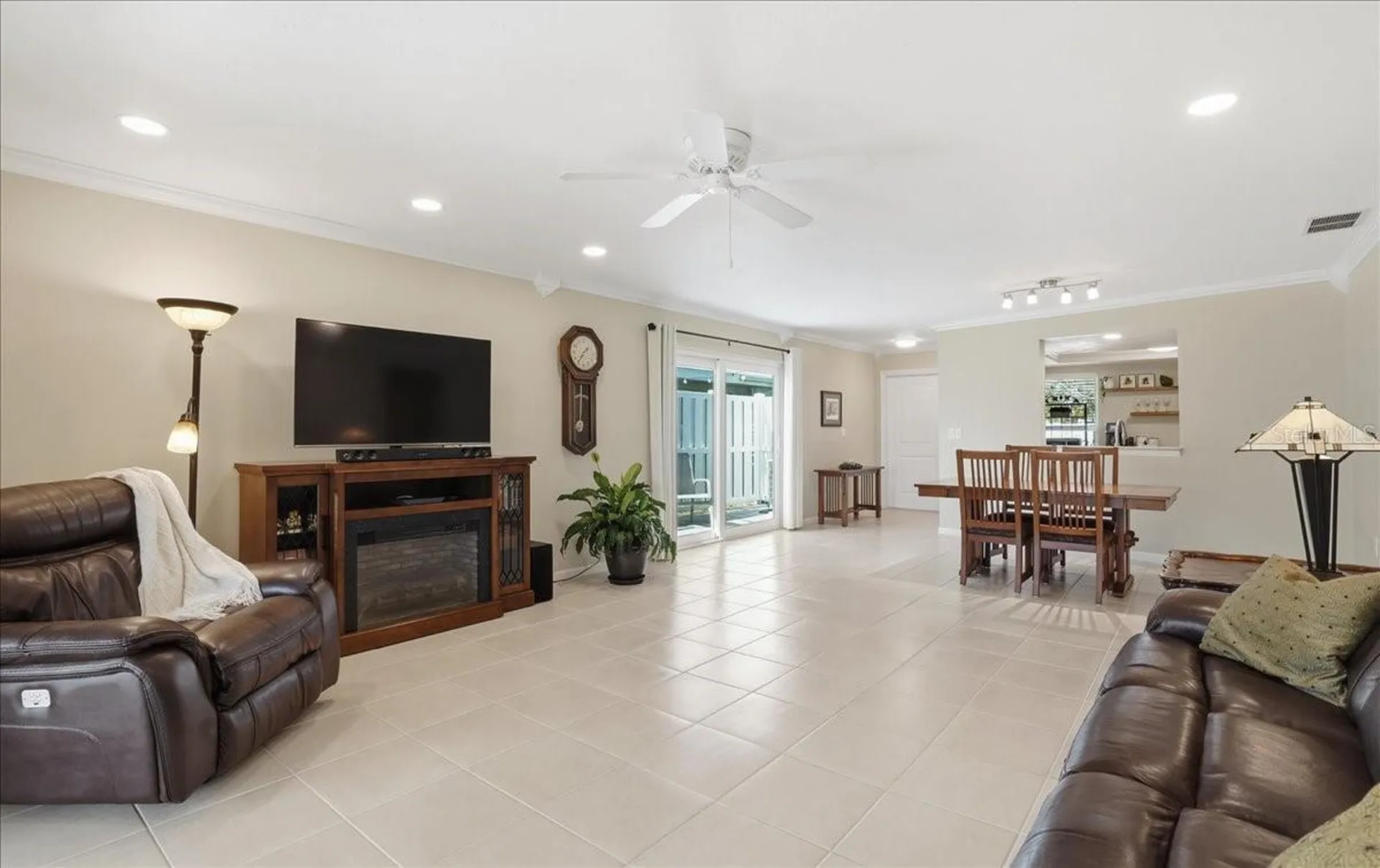 3908 Center Gate Circle Sarasota FL 34233