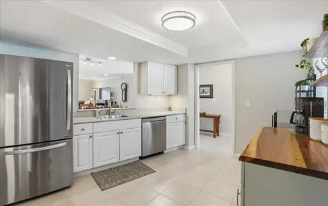 3908 Center Gate Circle Sarasota FL 34233