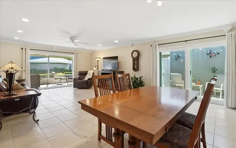 3908 Center Gate Circle Sarasota FL 34233