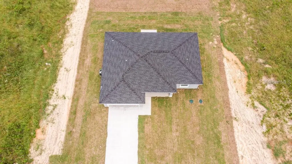 151 Malauka Road Ocklawaha FL 32179