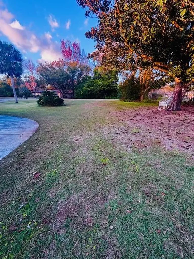 37252 Hilltop Drive Zephyrhills FL 33541