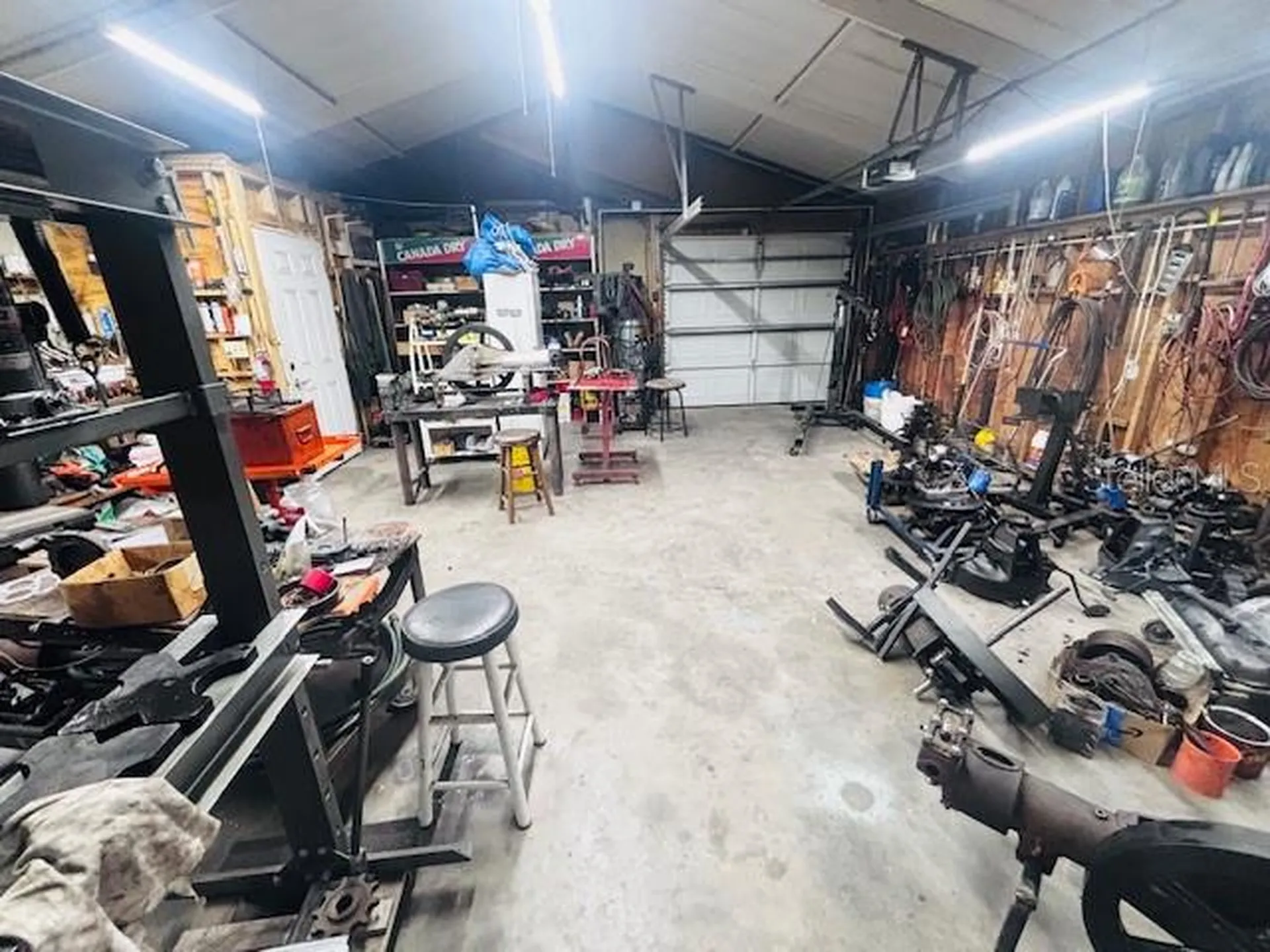 37252 Hilltop Drive Zephyrhills FL 33541