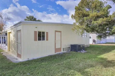 2100 Kings Highway Port Charlotte FL 33980