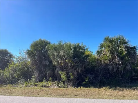 9546 Melody Circle Port Charlotte FL 33981