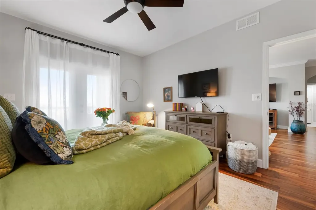 808 3rd Avenue W Bradenton FL 34205