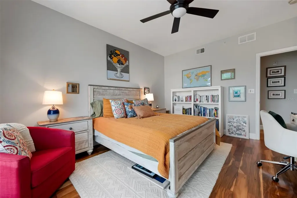 808 3rd Avenue W Bradenton FL 34205
