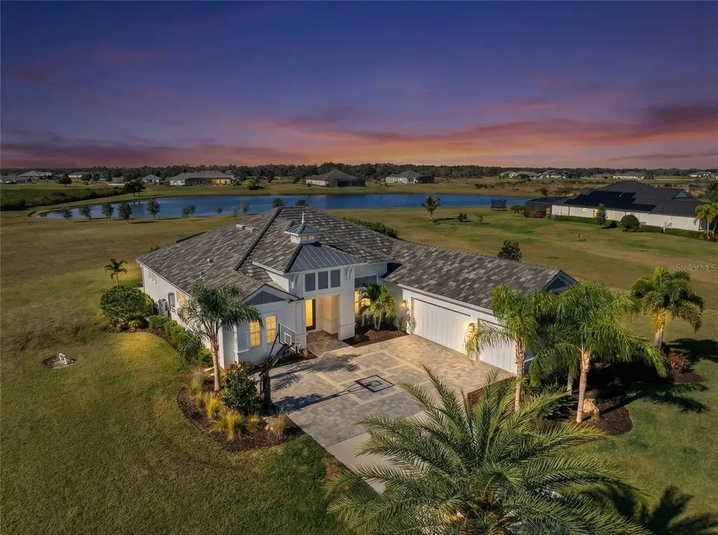3502 Recurve Circle Sarasota FL 34240