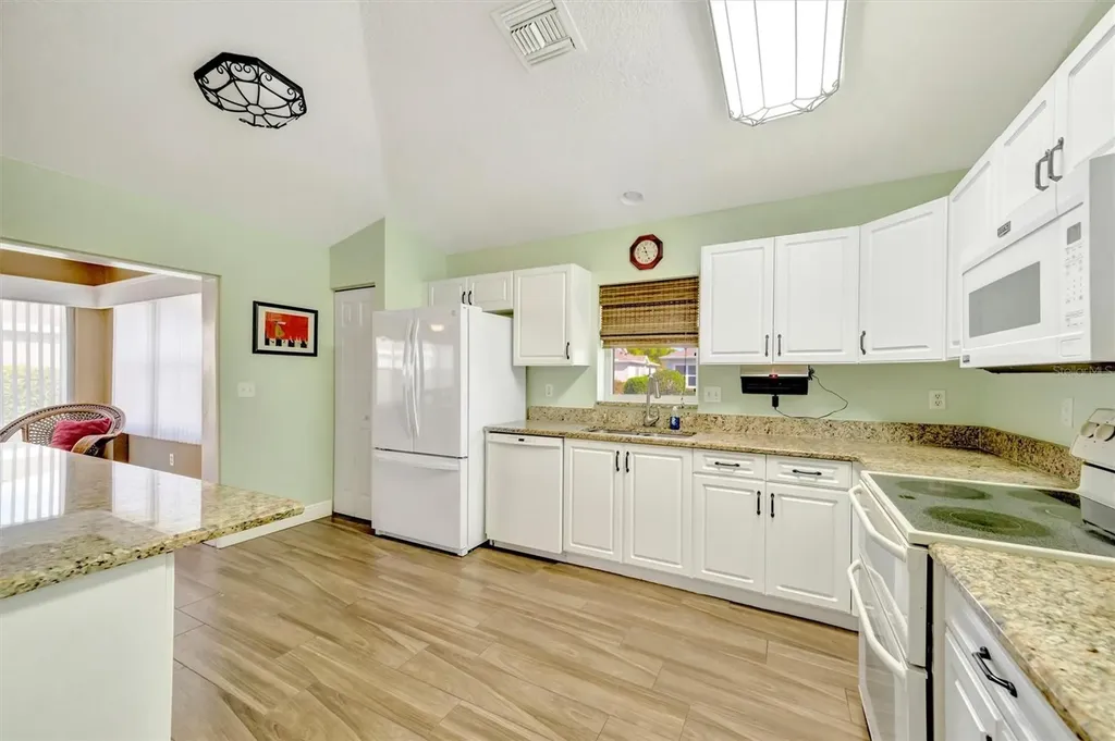 1612 Fairway Oaks Drive Palmetto FL 34221