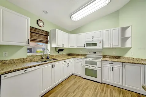 1612 Fairway Oaks Drive Palmetto FL 34221