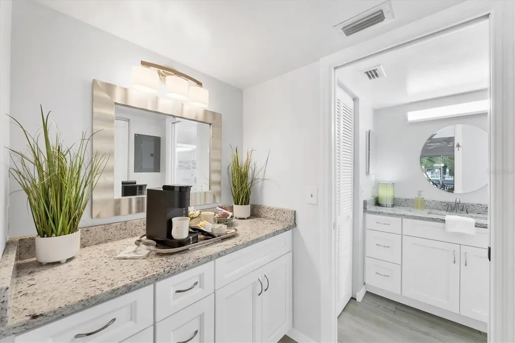 454 Cerromar Road Venice FL 34293