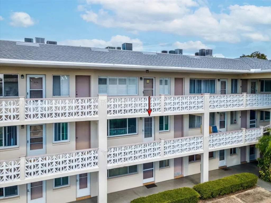 1235 S Highland Avenue Clearwater FL 33756