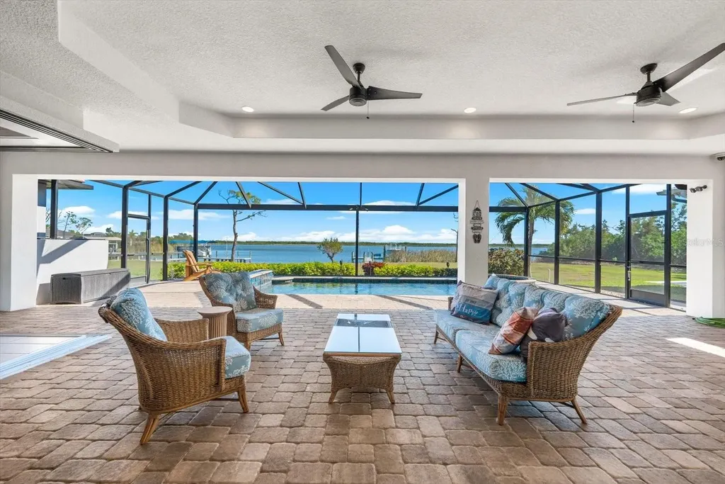 9614 Shelburne Circle Port Charlotte FL 33981