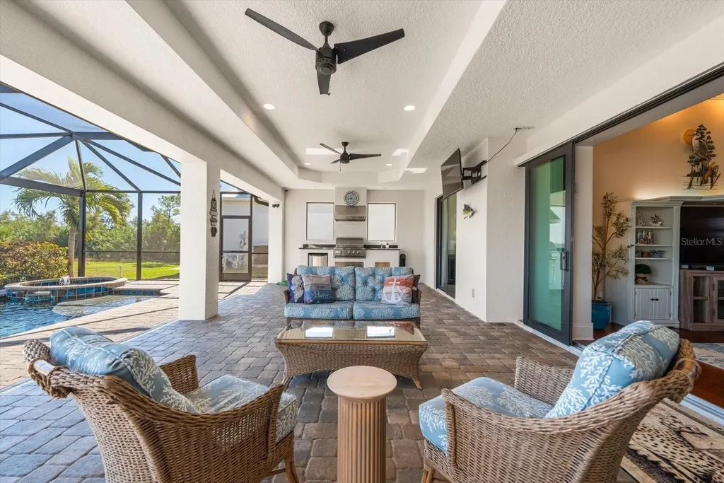 9614 Shelburne Circle Port Charlotte FL 33981