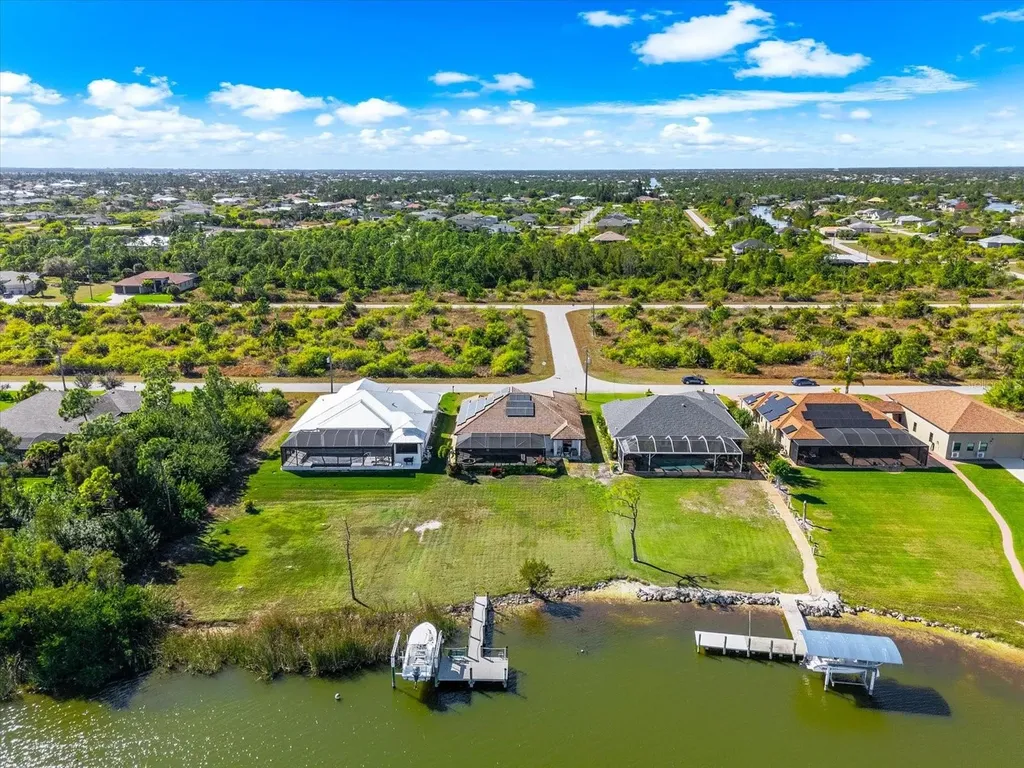 9614 Shelburne Circle Port Charlotte FL 33981