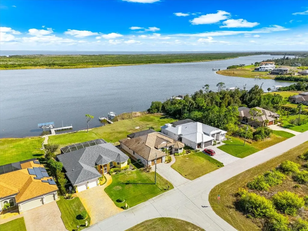 9614 Shelburne Circle Port Charlotte FL 33981