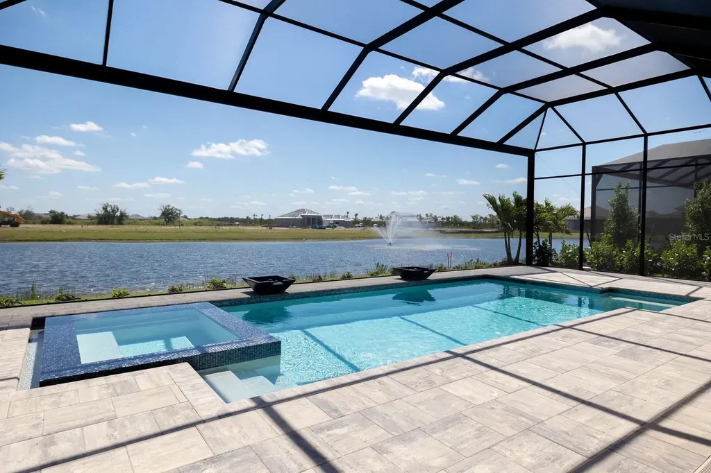 312 Blue Pearl Court Sarasota FL 34240