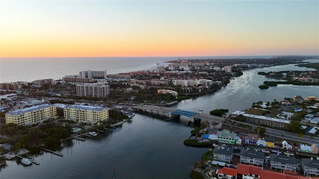 1621 Memory Lane Sarasota FL 34231