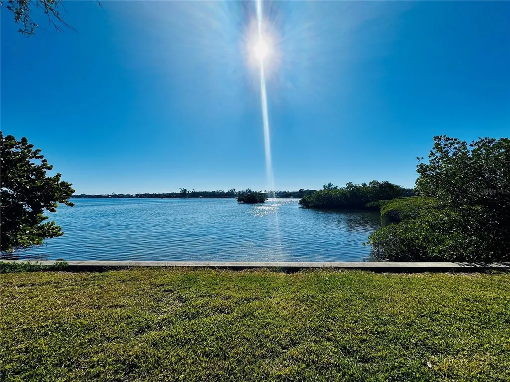 1621 Memory Lane Sarasota FL 34231