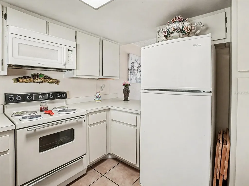 1052 Lotus Cove Court Altamonte Springs FL 32714