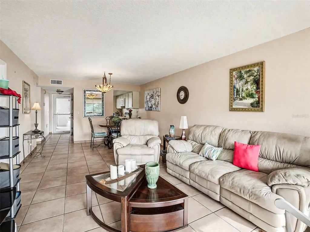 1052 Lotus Cove Court Altamonte Springs FL 32714