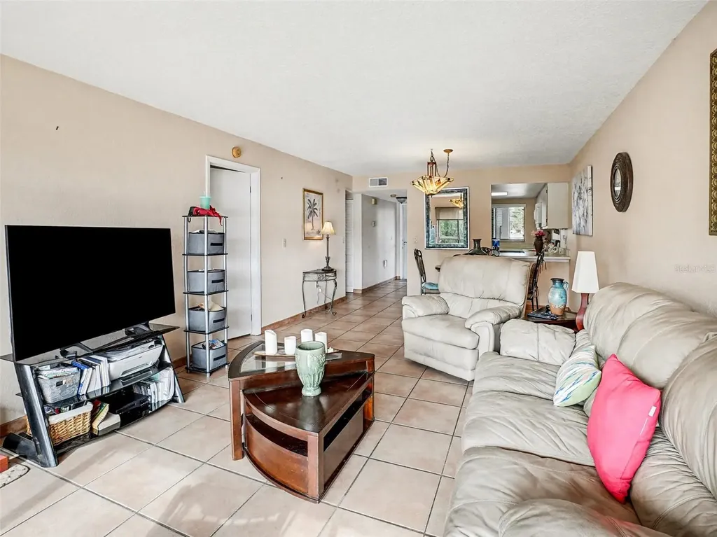 1052 Lotus Cove Court Altamonte Springs FL 32714