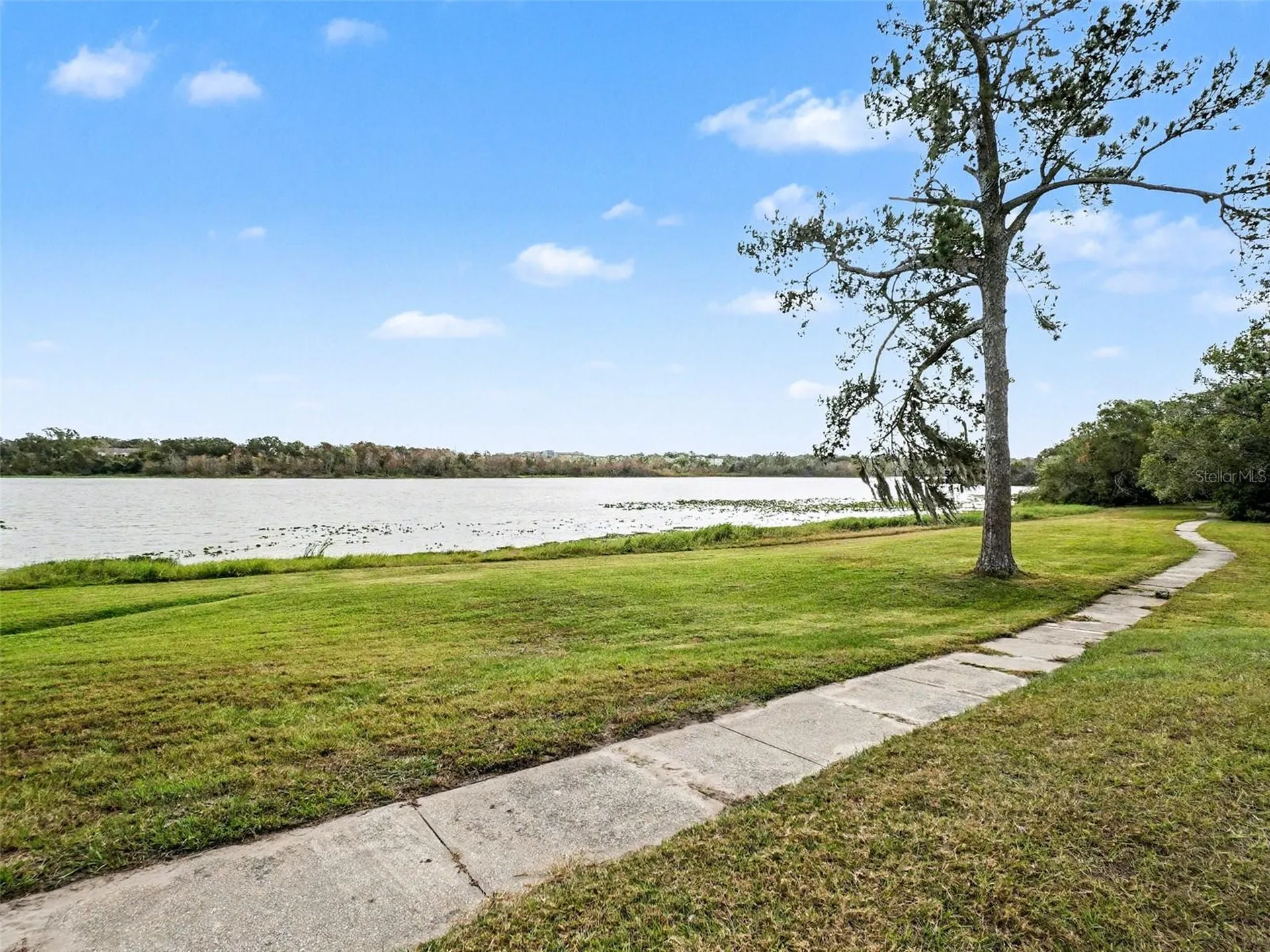 1052 Lotus Cove Court Altamonte Springs FL 32714