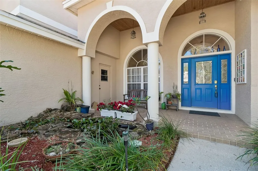 928 Oakview Road Tarpon Springs FL 34689
