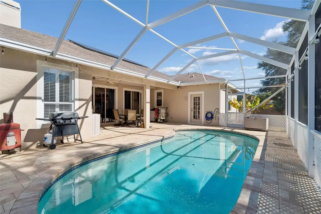 928 Oakview Road Tarpon Springs FL 34689