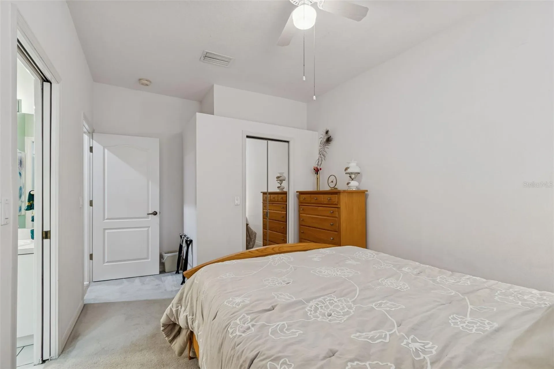928 Oakview Road Tarpon Springs FL 34689