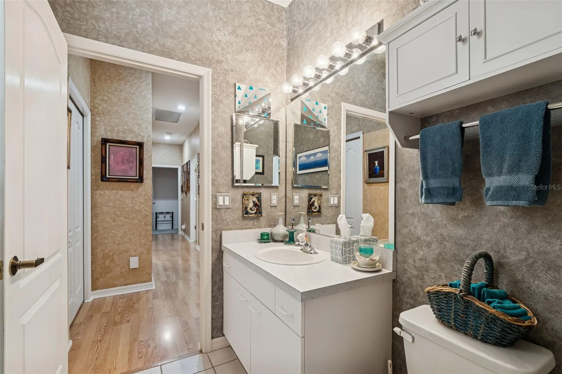 928 Oakview Road Tarpon Springs FL 34689