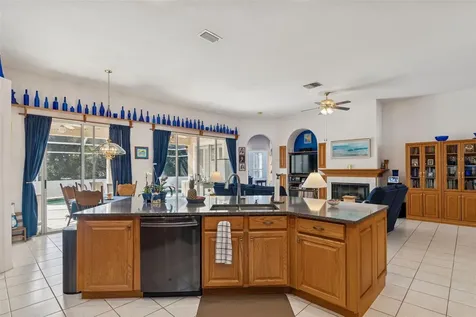 928 Oakview Road Tarpon Springs FL 34689