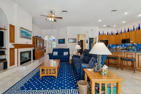 928 Oakview Road Tarpon Springs FL 34689