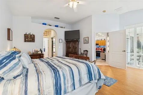 928 Oakview Road Tarpon Springs FL 34689