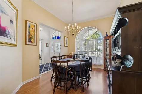 928 Oakview Road Tarpon Springs FL 34689