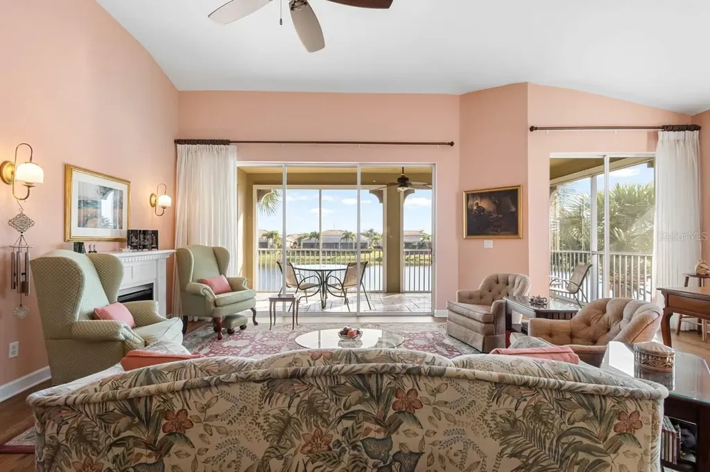 1338 Emerald Dunes Drive Sun City Center FL 33573